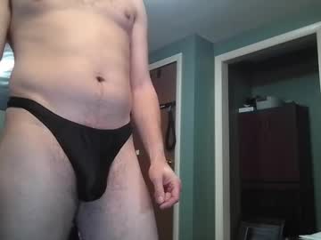 Krosanverge Chaturbate stream image from April 27, 2025