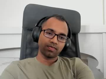Open2meet Chaturbate stream image from April 27, 2025