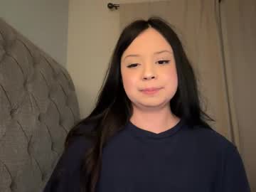 Kittymia8 Chaturbate stream image from April 27, 2025