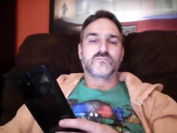 Beardedambition Chaturbate stream image from April 27, 2025