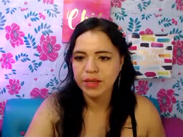 Krystalx1 Chaturbate stream image from April 27, 2025