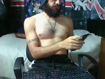 Trizquelmen Chaturbate stream image from April 27, 2025