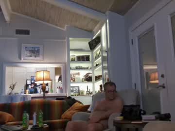 Kellybea Chaturbate stream image from April 27, 2025