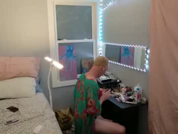 Kirkcammerman1 Chaturbate stream image from April 27, 2025