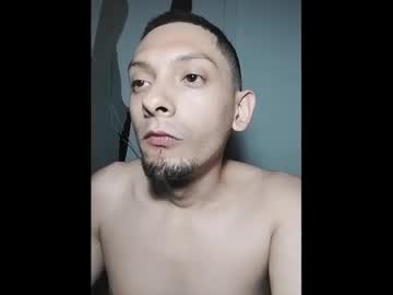 Michaelrapturex Chaturbate stream image from April 27, 2025