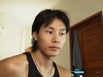Chan_Pak Chaturbate stream image from April 27, 2025