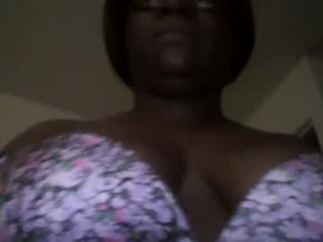 Cocamocha418 Chaturbate stream image from April 27, 2025