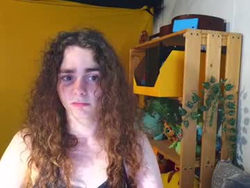 Aloneclover4 Chaturbate stream image from April 27, 2025