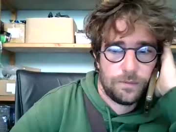Plaisirssecret Chaturbate stream image from April 27, 2025