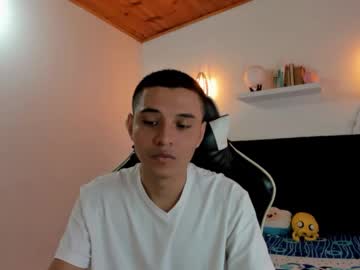 Shyboy69_ Chaturbate stream image from April 27, 2025