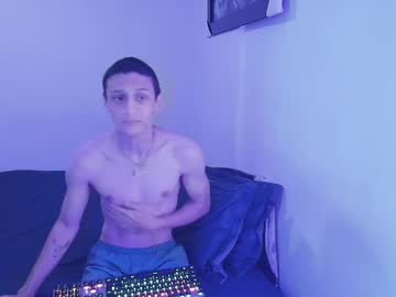 Boy_Super_ Chaturbate stream image from April 27, 2025
