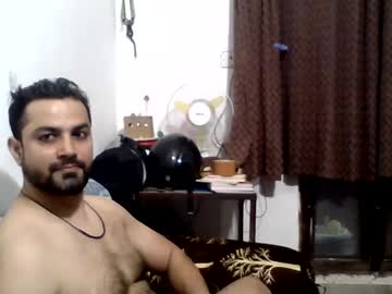 Hunkster102 Chaturbate stream image from April 27, 2025