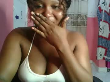 Prettie_Becky Chaturbate stream image from April 27, 2025