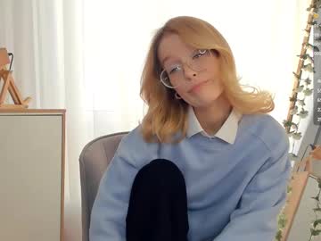Annisfilbert Chaturbate stream image from April 27, 2025