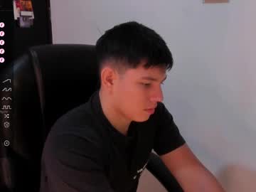 James_Cr Chaturbate stream image from April 27, 2025