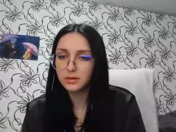 Ketrin05 Chaturbate stream image from April 27, 2025