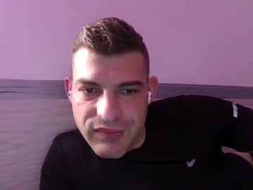 Jennsrutys Chaturbate stream image from April 27, 2025