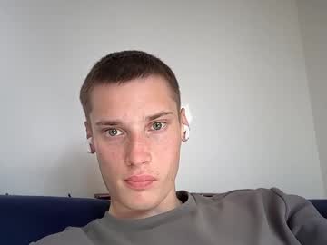 Paslapasha Chaturbate stream image from April 27, 2025