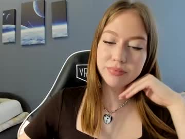Polihoney Chaturbate stream image from April 27, 2025