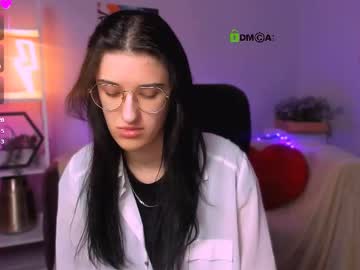 Sarah_Fire_ Chaturbate stream image from April 27, 2025
