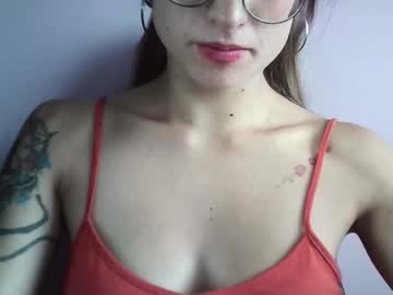 Tifanny_A Chaturbate stream image from April 27, 2025