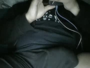 24malon Chaturbate stream image from April 27, 2025
