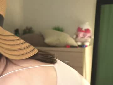 Cutronyx Chaturbate stream image from April 27, 2025
