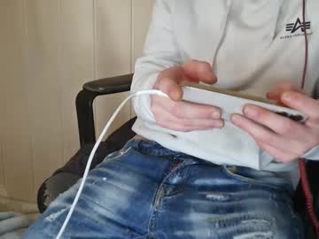 Theking1990e Chaturbate stream image from April 27, 2025