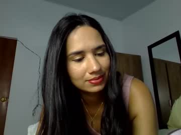 Yulig24 Chaturbate stream image from April 27, 2025