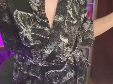 Eroticartsss Chaturbate stream image from April 27, 2025