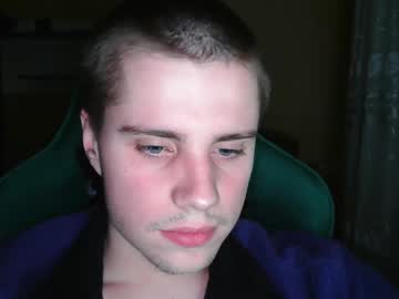 Blueskyoverhead Chaturbate stream image from April 27, 2025