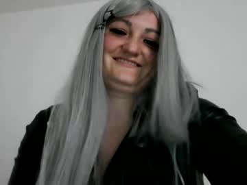 Miki_Snow Chaturbate stream image from April 27, 2025