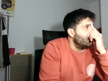 Italianboybcn Chaturbate stream image from April 27, 2025