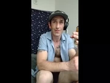 Dubdaddydragon Chaturbate stream image from April 27, 2025