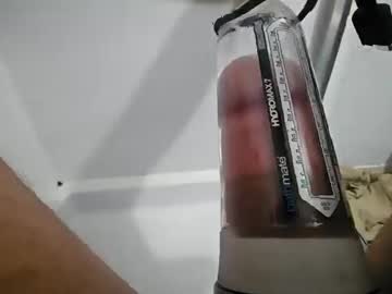 Fatty5837 Chaturbate stream image from April 27, 2025