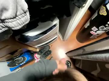 Kitsunelovespussy Chaturbate stream image from April 27, 2025