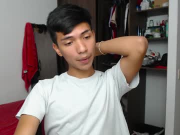 Lionpuppy17 Chaturbate stream image from April 27, 2025