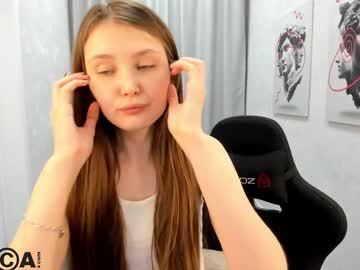 Roxy_Mour Chaturbate stream image from April 28, 2025