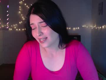 Goldencandycotton Chaturbate stream image from April 28, 2025