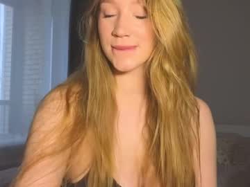 Pink_Rosee_ Chaturbate stream image from April 28, 2025