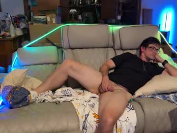 Cumfreeeks Chaturbate stream image from April 28, 2025