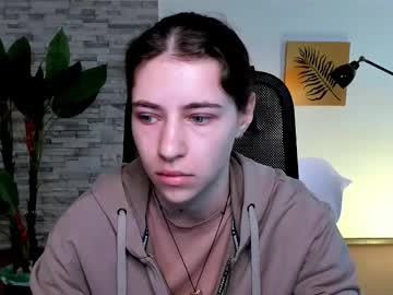 Emilyjar Chaturbate stream image from April 28, 2025