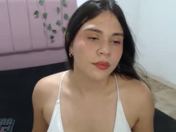 Sara_Bobbies Chaturbate stream image from April 28, 2025