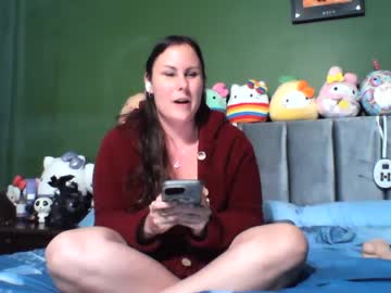 Switchy_Siren Chaturbate stream image from April 28, 2025