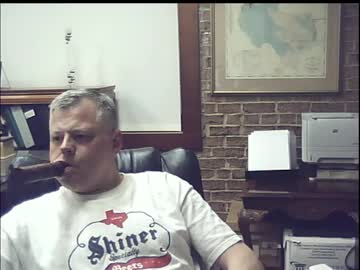 Texancigar Chaturbate stream image from April 28, 2025