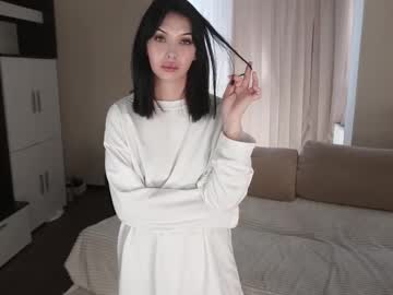 All_Youneedis_Love Chaturbate stream image from April 28, 2025