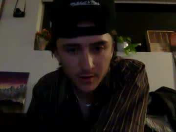 Pimpsilver Chaturbate stream image from April 28, 2025