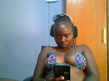 Sexie_Hearts Chaturbate stream image from April 28, 2025