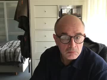 Miggelficks Chaturbate stream image from April 28, 2025