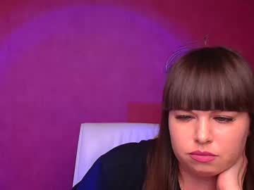 Tina_Queenn Chaturbate stream image from April 28, 2025